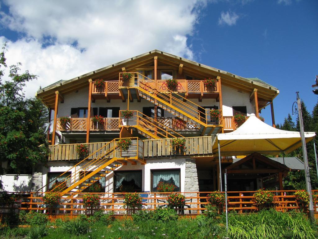 Hotel Il Catturanino Madonna di Campiglio Exterior foto