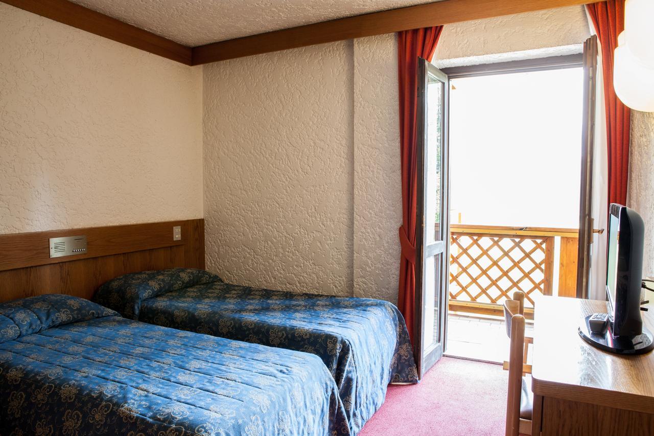 Hotel Il Catturanino Madonna di Campiglio Exterior foto