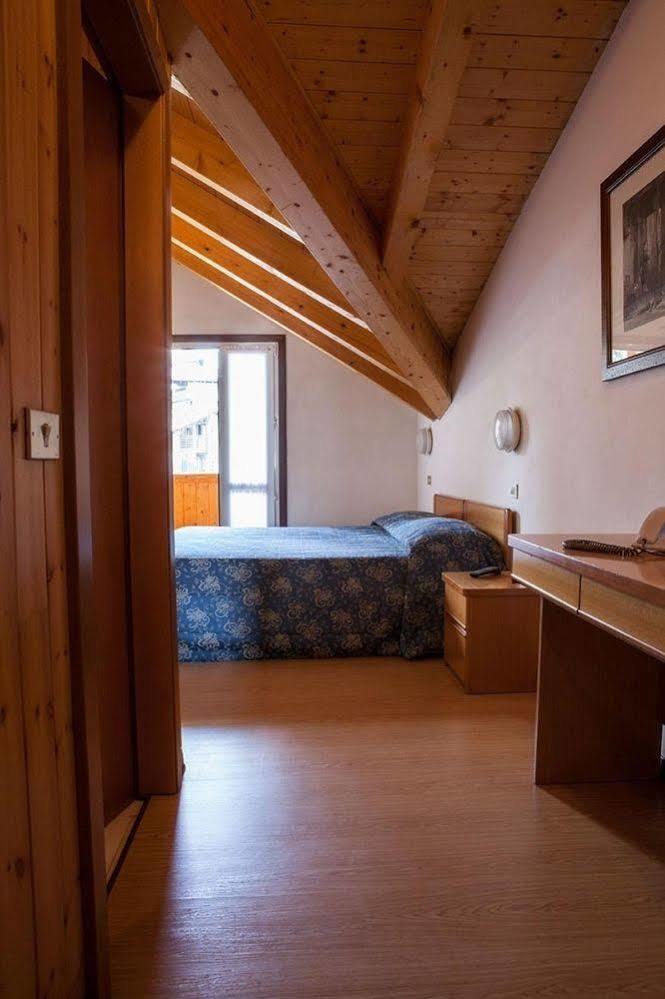 Hotel Il Catturanino Madonna di Campiglio Exterior foto